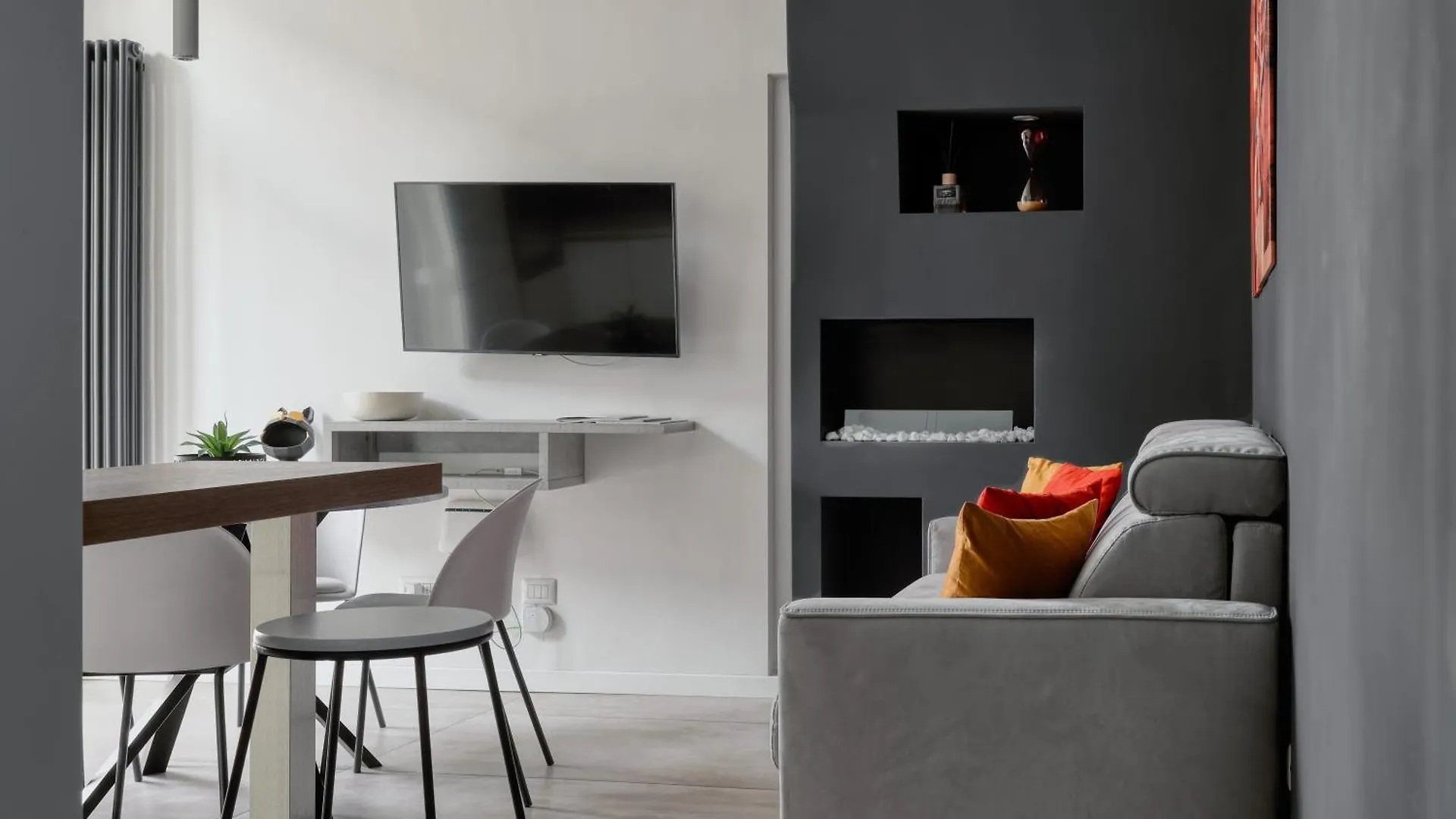 Ideal Rent - Farini 74 Mediolan Włochy