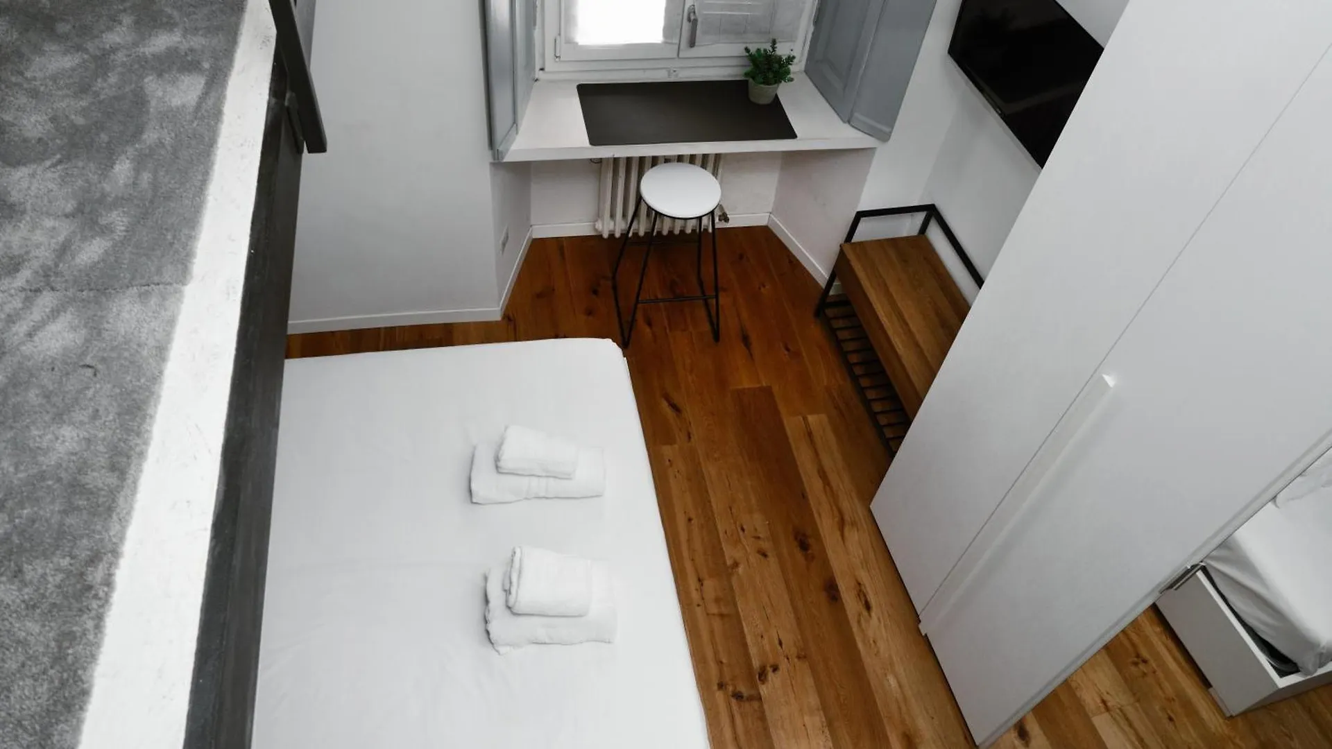 Ideal Rent - Farini 74 Mediolan Apartament